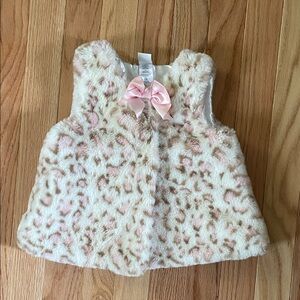 Little me girls 12m Pink Bow Leopard Faux Fur Vest